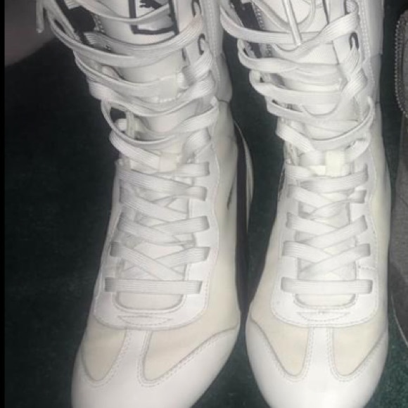 Puma Shoes - Picture 1 of 1